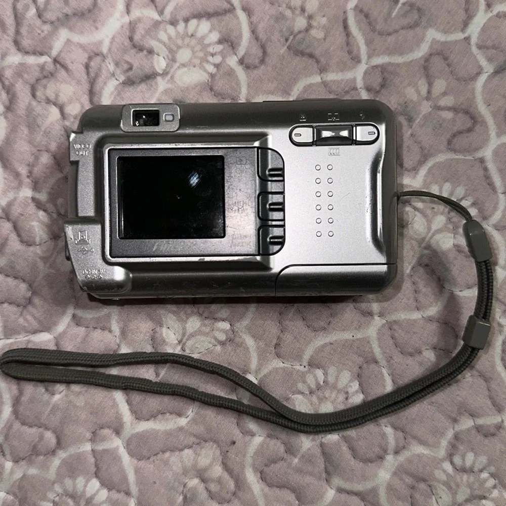 Fujifilm FinePix A330 camera